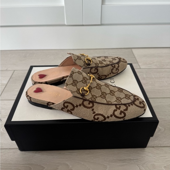 Gucci
Princetown GG Canvas Loafer Mules - Picture 3 of 5
